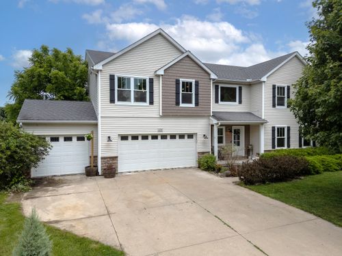 6594 Annandale Dr, Kalamazoo, MI, 49009-4038 | Card Image