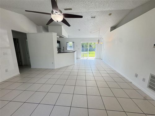 393 Walnut Ave, ORANGE CITY, FL, 32763-6010 | Card Image