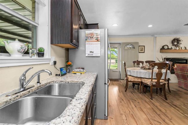 19769 State Highway 21 E, House other with 3 bedrooms, 2 bathrooms and 1 parking in Grapeland TX | Image 11
