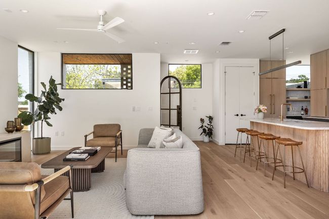 A - 303 W Elizabeth St, House other with 5 bedrooms, 5 bathrooms and 2 parking in Austin TX | Image 11