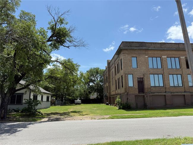 1100 S Austin Ave, Home with 0 bedrooms, 0 bathrooms and null parking in Denison TX | Image 7