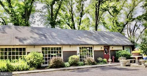 991 River Rd, UPPER BLACK EDDY, PA, 18972-9112 | Card Image