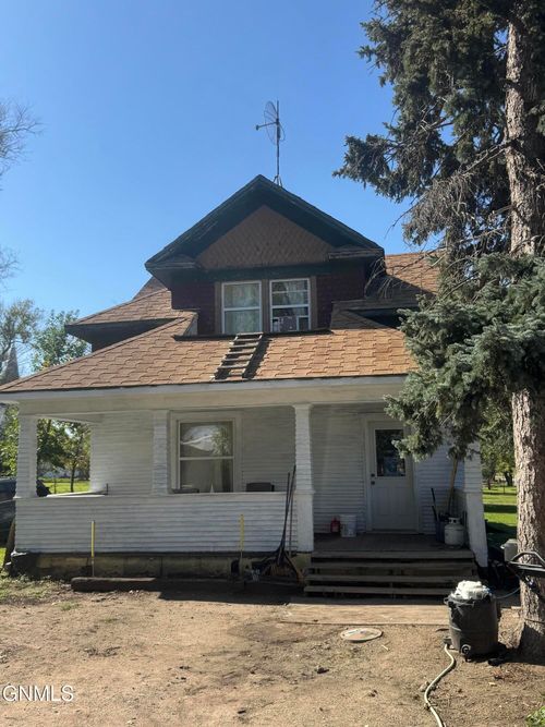 302 Hagerud St, Noonan, ND, 58765-4028 | Card Image