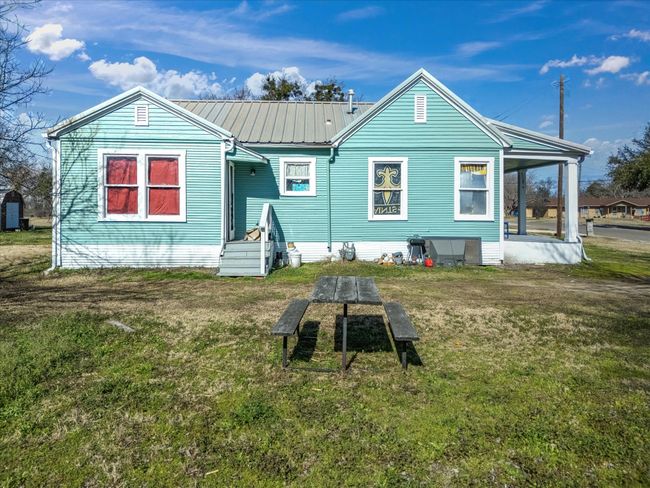 207 S Hinckley St, House other with 2 bedrooms, 1 bathrooms and null parking in Blooming Grove TX | Image 7
