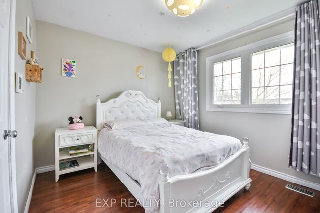 112 Nelson St W, House attached with 3 bedrooms, 2 bathrooms and 3 parking in Alliston ON | Image 11
