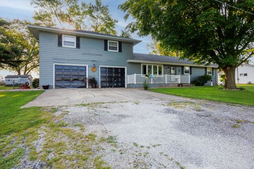 1015 Washington St, Minonk, IL, 61760-1068 | Card Image