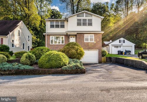 669 Fairmont Ave, MOHNTON, PA, 19540-1341 | Card Image