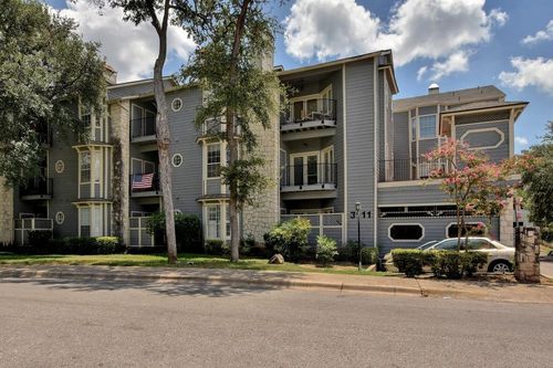 apt-201-3111 Tom Green St, Austin, TX, 78705-3062 | Card Image
