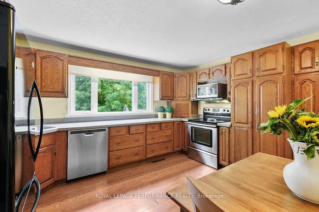 152 Withrow Ave, House other with 4 bedrooms, 3 bathrooms and 2 parking in Nepean ON | Image 18