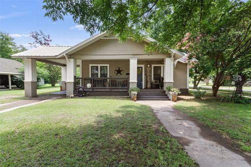 600 Elm St, Teague, TX, 75860-1816 | Card Image
