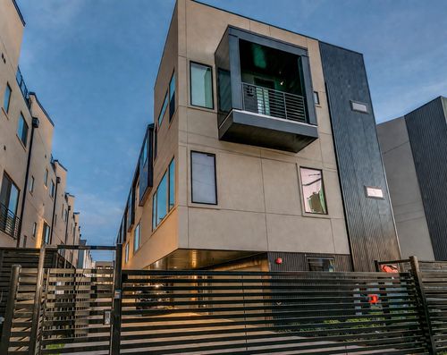 104-2908 Hawthorne Ave, Dallas, TX, 75219-1225 | Card Image