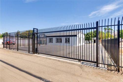19620 Temescal Canyon Rd, Corona, CA, 92881-5653 | Card Image