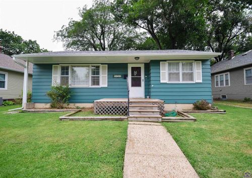 1419 Walnut St, Emporia, KS, 66801-5515 | Card Image