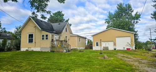 400 S Main St, Waldron, MI, 49288-9703 | Card Image