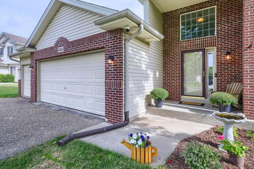 10324 Kalen Ln Ne, Hanover, MN, 55341-4122 | Card Image