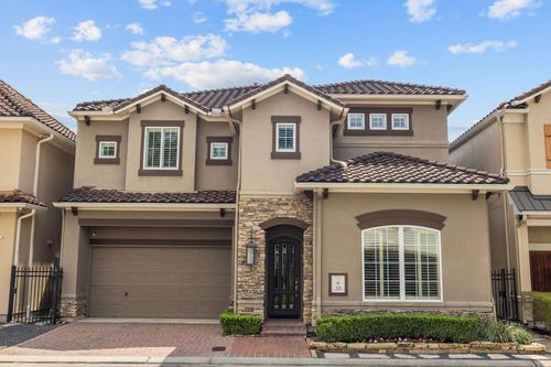 33 N Creekside Ct, Houston, TX, 77055-7542 | Card Image