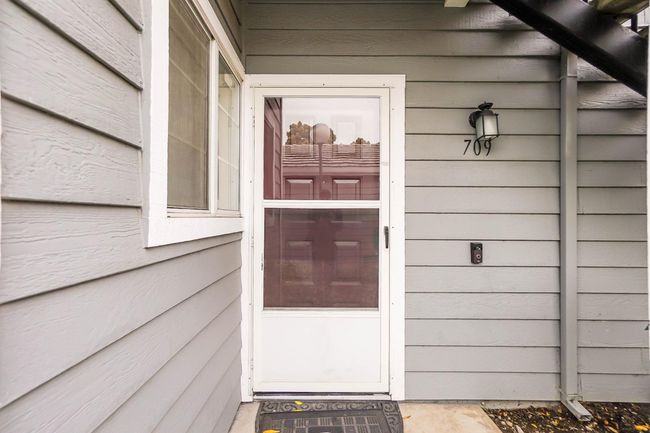 709 Waterford, Condo with 2 bedrooms, 1 bathrooms and null parking in Pinole CA | Image 5