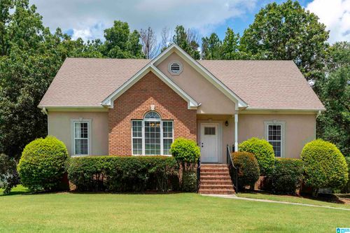 424 Wynlake Ln, ALABASTER, AL, 35007-7610 | Card Image