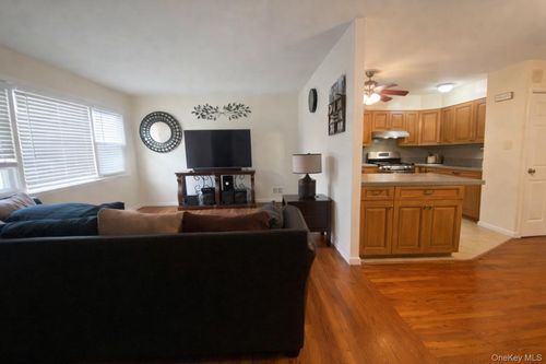 1312 Gipson Street, New York, NY, 11691 | Card Image