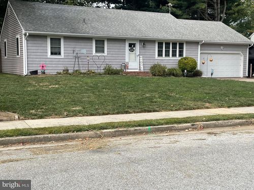 37 Lenape Dr, PENNSVILLE, NJ, 08070-9633 | Card Image