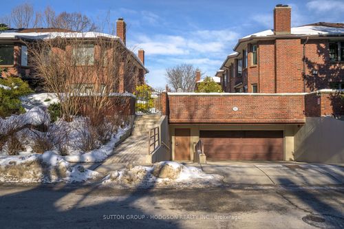 152 Albert St, London, ON, N6A1M1 | Card Image