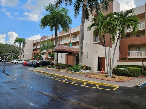 202-7730 Granville Dr, Tamarac, FL, 33321-8782 | Card Image
