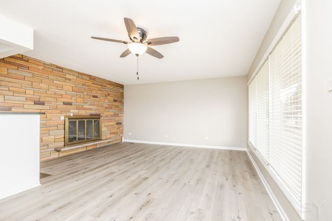 214 N Hunter St, House other with 3 bedrooms, 1 bathrooms and 2 parking in Thornton IL | Image 8