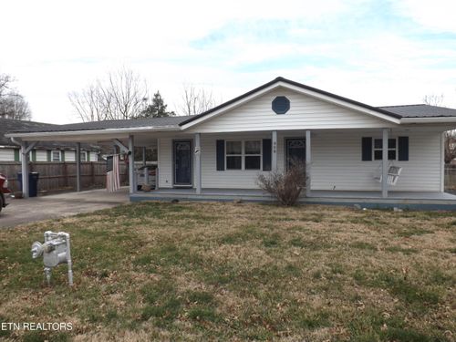 908 W Chester Ave, Middlesboro, KY, 40965-1512 | Card Image