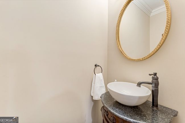 2038 Heathermere Way, Townhouse with 3 bedrooms, 4 bathrooms and null parking in Roswell GA | Image 16