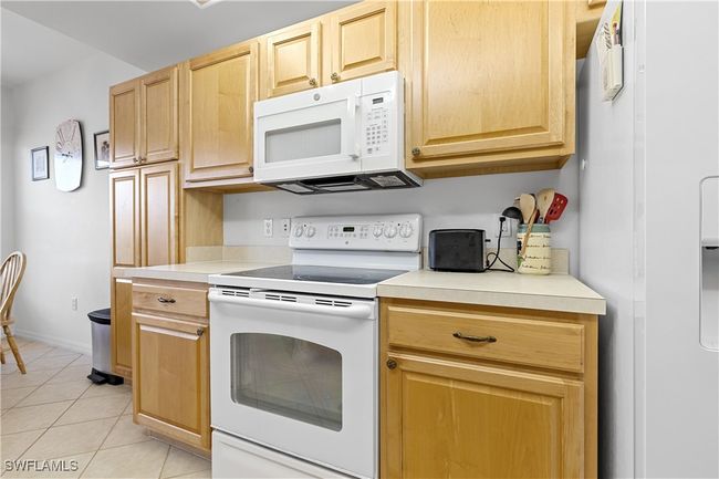 APT-1306 - 2648 Somerville Loop, Condo with 3 bedrooms, 2 bathrooms and null parking in CAPE CORAL FL | Image 16