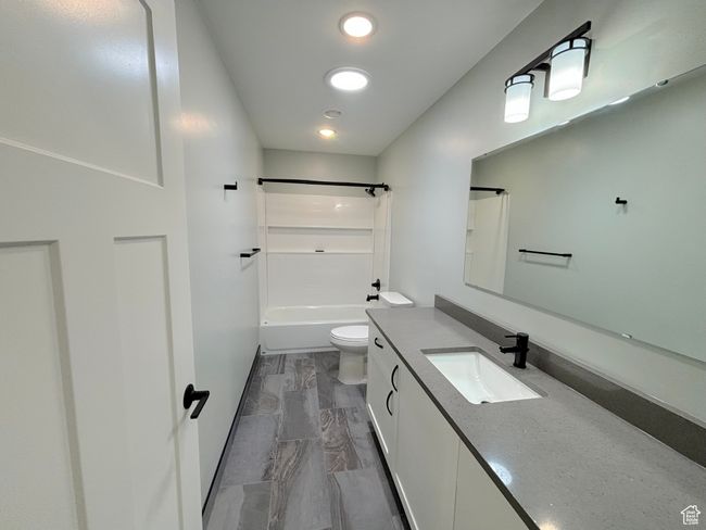 346 W 800 S, Home with 2 bedrooms, 2 bathrooms and 2 parking in Blanding UT | Image 6