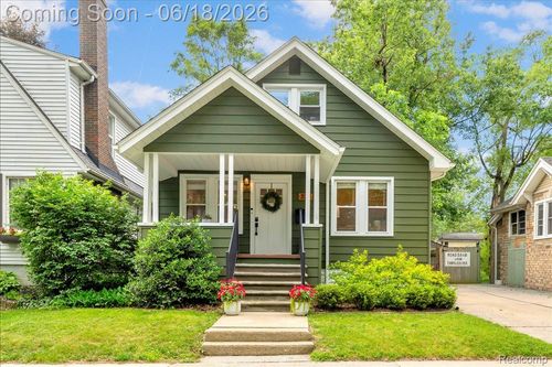 327 Leroy St, Ferndale, MI, 48220-1891 | Card Image