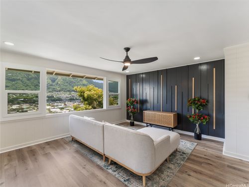3063 Woolsey Pl, Honolulu, HI, 96822-1567 | Card Image