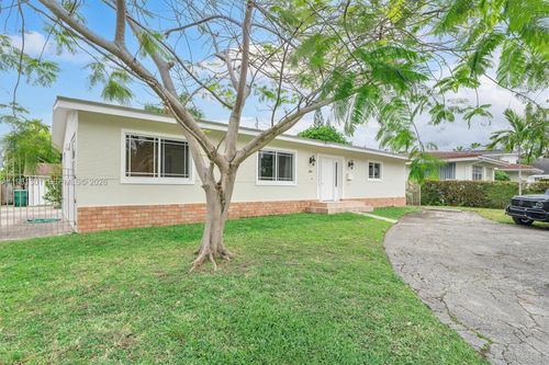 300 187th St, Sunny Isles Beach, FL, 33160-2409 | Card Image