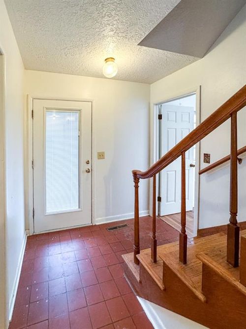 810 Hardin Dr, Norman, OK, 73072-6333 | Card Image