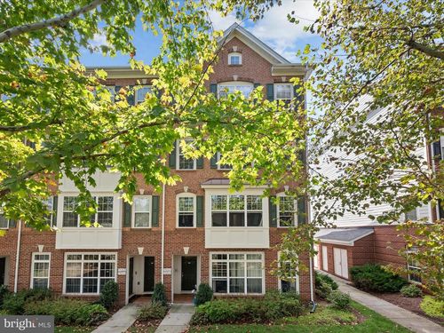 19264 Koslowski Sq, LEESBURG, VA, 20176-6519 | Card Image