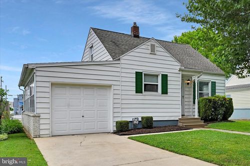 2434 Northland Ave, YORK, PA, 17406-3121 | Card Image