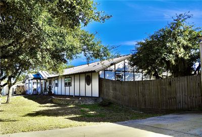 445 Desota Drive, House other with 3 bedrooms, 3 bathrooms and 10 parking in Rockport TX | Image 3