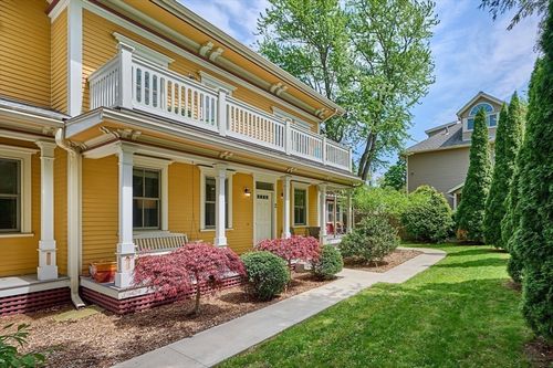 25 Union St, Northampton, MA, 01060-1225 | Card Image
