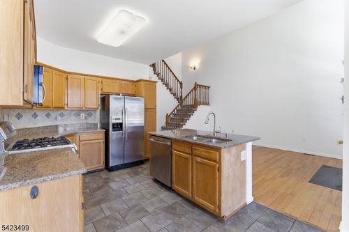 62 Magellan Way, Franklin Park, NJ, 08823-1712 | Card Image