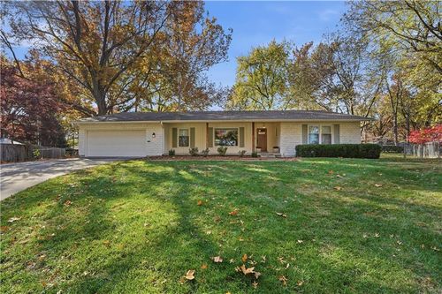 9930 Floyd St, Overland Park, KS, 66212-2449 | Card Image