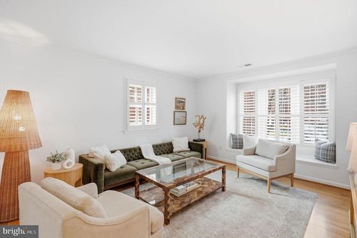 45-6721 Kenwood Forest Ln, CHEVY CHASE, MD, 20815-6501 | Card Image