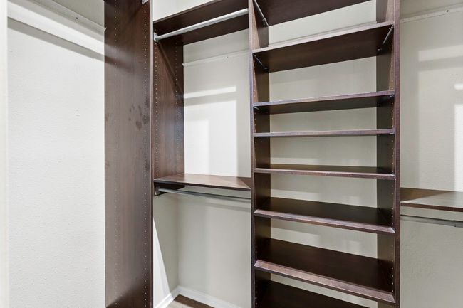 Custom walk in closet | Image 13