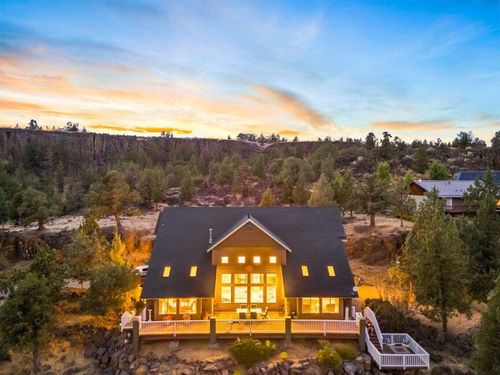 2483 Nw Century Dr, Prineville, OR, 97754-9398 | Card Image