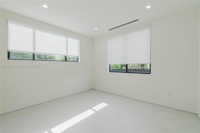 549 East Dr, House other with 4 bedrooms, 4 bathrooms and null parking in Miami Springs FL | Image 23