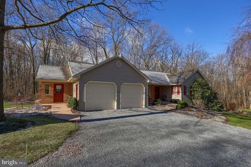 1624 Springville Rd, NEW HOLLAND, PA, 17557-9001 | Card Image
