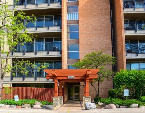 4a-5950 Oakwood Dr, Lisle, IL, 60532-3016 | Card Image