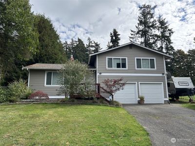 23906 94th Ave S, House other with 3 bedrooms, 1 bathrooms and 2 parking in Kent WA | Image 1