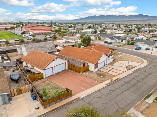 632 Lilac Ln, Bullhead City, AZ, 86442-5066 | Card Image
