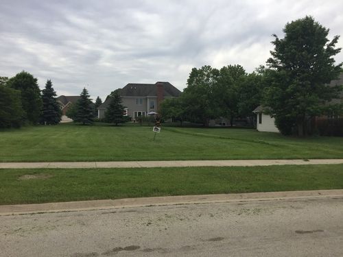 706 Brighton Dr, Sugar Grove, IL, 60554-9343 | Card Image